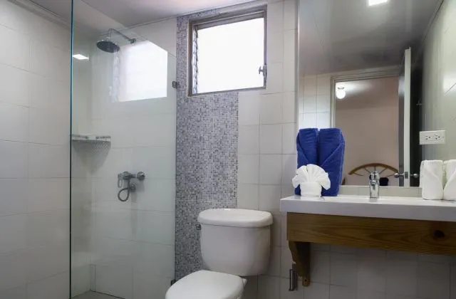 Hotel Whala Boca Chica chambre salle de bain douche